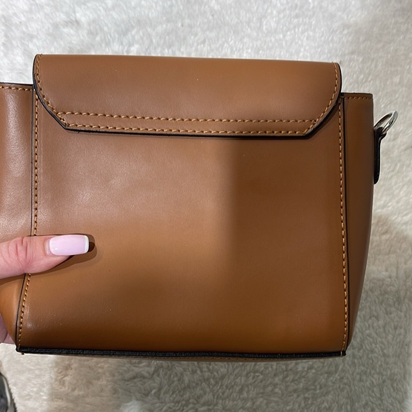 Persaman New York Ring Flap Crossbody - Picture 12 of 15